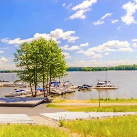 Perła Jezioraka - Całoroczny 100m Z Linią Brzegową, Banią Z Jacuzzi I Pomostem Siemiany