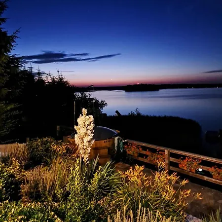 Perła Jezioraka - Całoroczny 100m Z Linią Brzegową, Banią Z Jacuzzi I Pomostem *