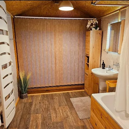 Perla Jezioraka - Caloroczny 100m Z Linia Brzegowa, Bania Z Jacuzzi I Pomostem Siemiany