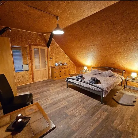 Perła Jezioraka - Całoroczny 100m Z Linią Brzegową, Banią Z Jacuzzi I Pomostem Siemiany