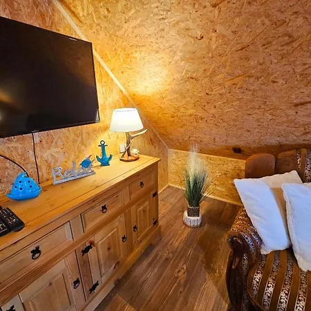 Perła Jezioraka - Całoroczny 100m Z Linią Brzegową, Banią Z Jacuzzi I Pomostem * Siemiany