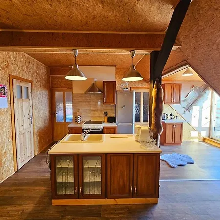 Apartment Perla Jezioraka - Caloroczny 100m Z Linia Brzegowa, Bania Z Jacuzzi I Pomostem *