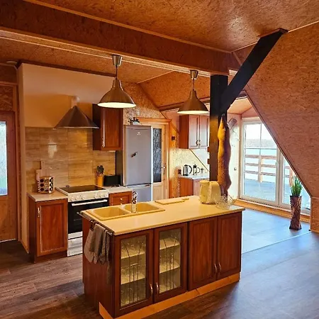 Perła Jezioraka - Całoroczny 100m Z Linią Brzegową, Banią Z Jacuzzi I Pomostem Siemiany