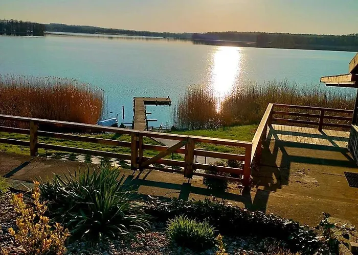 Apartment Perla Jezioraka - Caloroczny 100m Z Linia Brzegowa, Bania Z Jacuzzi I Pomostem