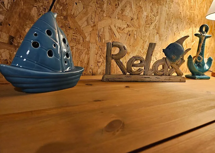 Apartment Perla Jezioraka - Caloroczny 100m Z Linia Brzegowa, Bania Z Jacuzzi I Pomostem *