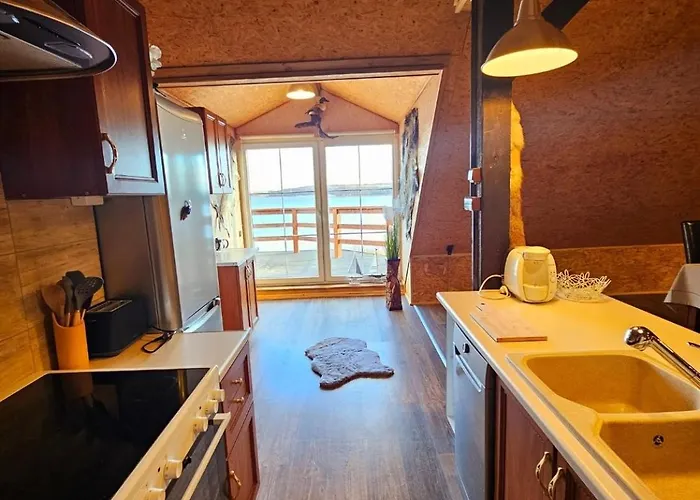 Perla Jezioraka - Caloroczny 100m Z Linia Brzegowa, Bania Z Jacuzzi I Pomostem Siemiany