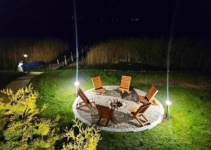 Apartment Perla Jezioraka - Caloroczny 100m Z Linia Brzegowa, Bania Z Jacuzzi I Pomostem Siemiany